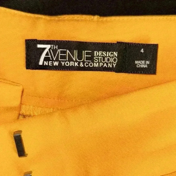 NY and Co Short Set Suit size 4 - Picture 3 of 3